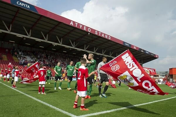 Bristol City FC Pays Tribute: Guard of Honor for Scunthorpe United at Ashton Gate