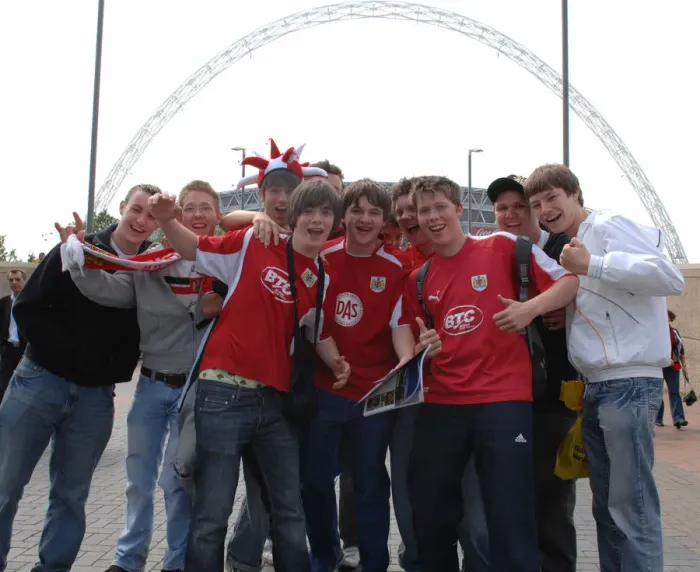 Framed Print : Bristol City FC: Play-Off Final - Season 07-08