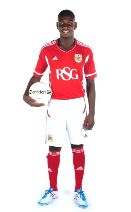 Framed Print : Bristol City FC: Revealing the New Kit for Season 11-12 Framed Print : Bristol City FC: Revealing the New Kit for Season 11-12