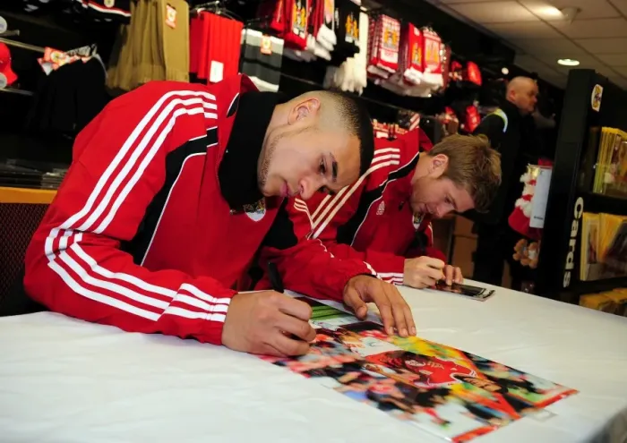 Framed Print : Bristol City FC: Season 10-11 - Unveiling New First Team Members: Player Signing Appearance Framed Print : Bristol City FC: Season 10-11 - Unveiling New First Team Members: Player Signing Appearance