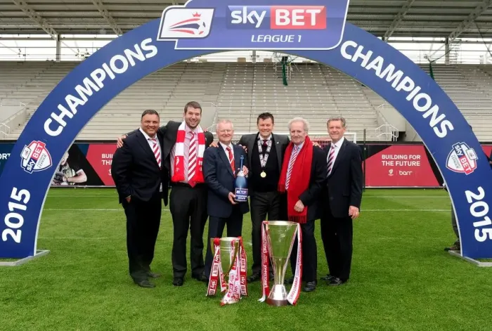 Framed Print : Bristol City FC: Steve Lansdown, Steve Cotterill and Directors Celebrate Double Success with Sky Bet League One and JPT Trophies (May 2015)
