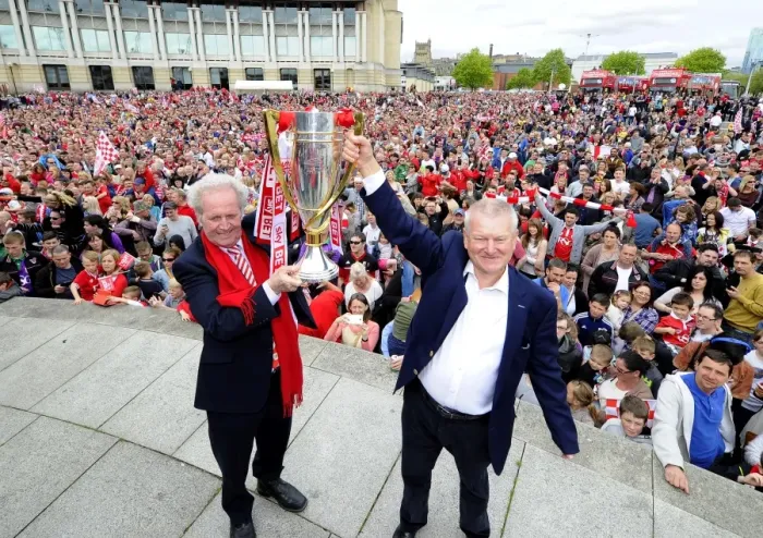 Framed Print : Bristol City FC: Steve Lansdown and Keith Dawe with the Sky Bet League One Trophy Framed Print : Bristol City FC: Steve Lansdown and Keith Dawe with the Sky Bet League One Trophy