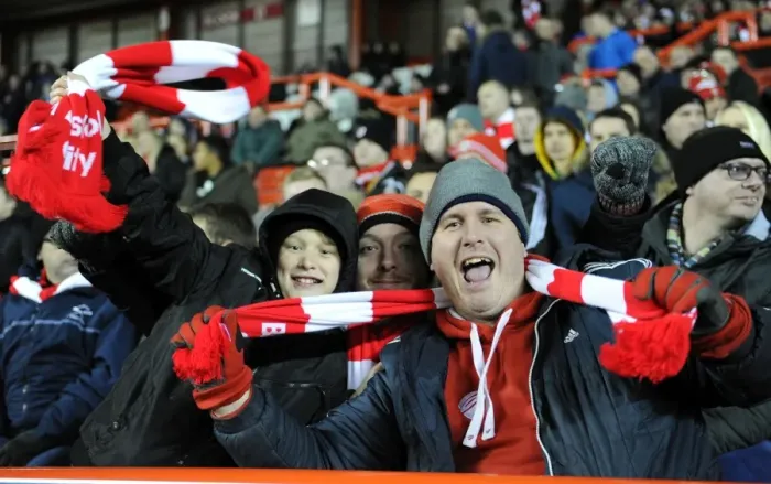 Framed Print : Bristol City FC: Thrilling Johnstones Paint Trophy Victory over Gillingham - Ashton Gate Stadium, 29 January 2015