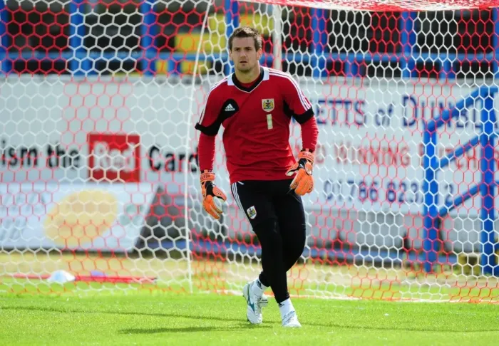 Framed Print : Bristol City FC: Tom Heaton's Focused Training Moment, July 2012 (Joseph Meredith)