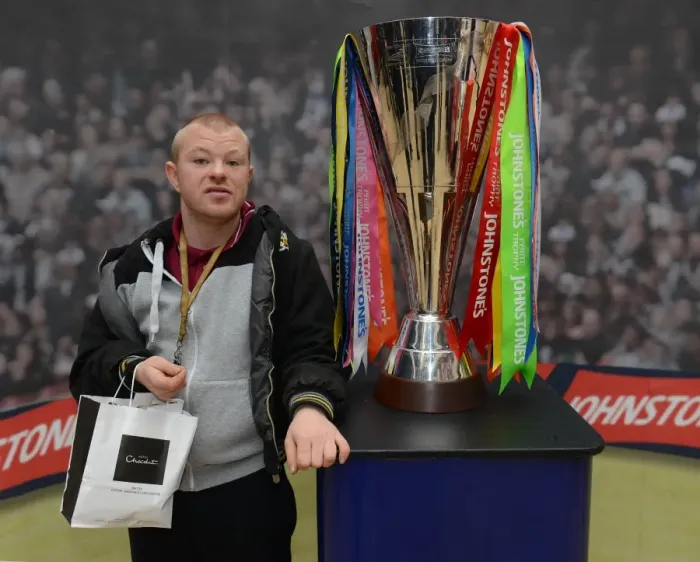 Framed Print : Bristol City FC: Triumph at Cabot Circus with Johnstones Paint Trophy