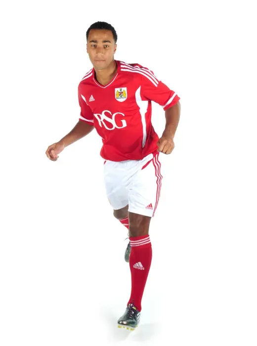 Framed Print : Bristol City FC: Unveiling the New Kit for Season 11-12