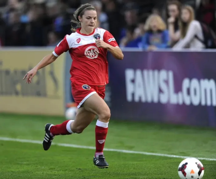 Framed Print : Bristol City FC vs Arsenal Ladies: Loren Dykes in Action during FA WSL Match (2014) Framed Print : Bristol City FC vs Arsenal Ladies: Loren Dykes in Action during FA WSL Match (2014)