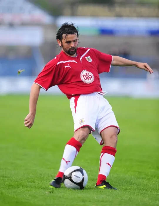 Framed Print : Bristol City FC vs Dorchester: Pre-Season Friendly (09-10) Framed Print : Bristol City FC vs Dorchester: Pre-Season Friendly (09-10)