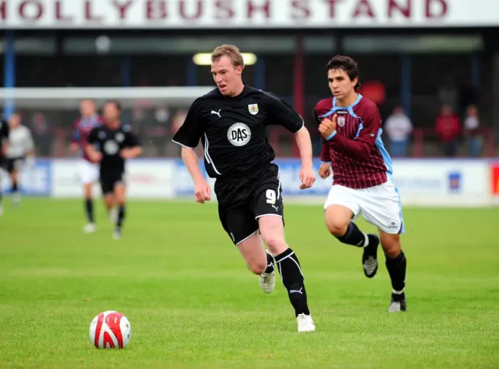 Framed Print : Bristol City FC vs Weymouth: Pre-Season Friendly (09-10) Framed Print : Bristol City FC vs Weymouth: Pre-Season Friendly (09-10)