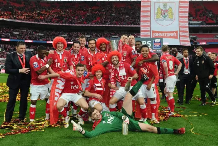 Framed Print : Bristol City FC's Glory at Wembley: Unforgettable JPT Victory Celebration