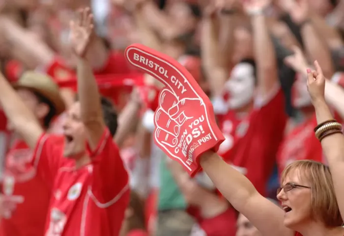 Framed Print : Bristol City FC's Thrilling Play-Off Victory: Season 07-08 - Play-Off Final Triumph