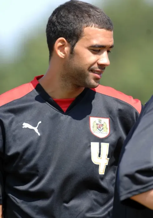 Framed Print : Bristol City First Team: 08-09 Pre-Season Training: Gearing Up Framed Print : Bristol City First Team: 08-09 Pre-Season Training: Gearing Up