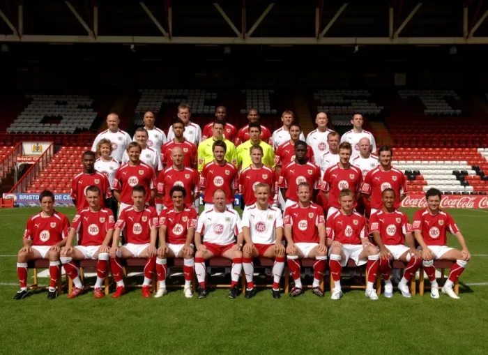 Framed Print : Bristol City First Team: 08-09 Season Unified Team Image Framed Print : Bristol City First Team: 08-09 Season Unified Team Image