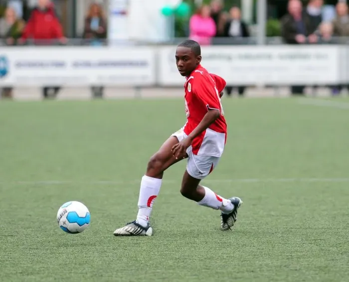 Framed Print : Bristol City First Team at 09-10 Academy Tournament: In Action Framed Print : Bristol City First Team at 09-10 Academy Tournament: In Action