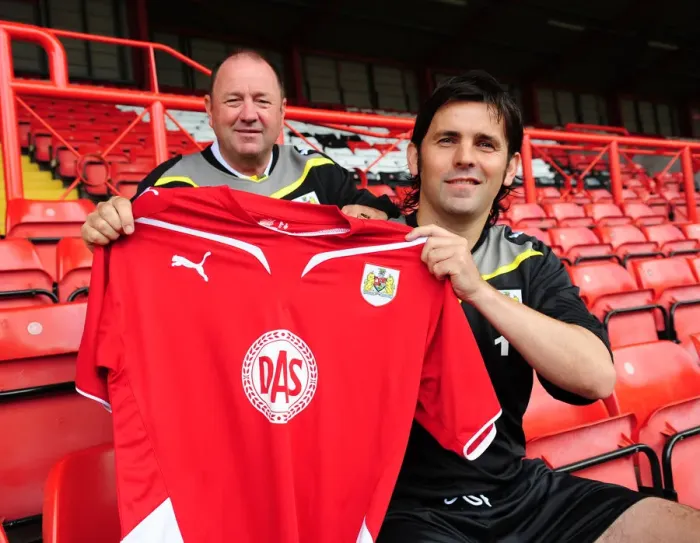 Framed Print : Bristol City First Team: 09-10 - New Signings: Fresh Faces