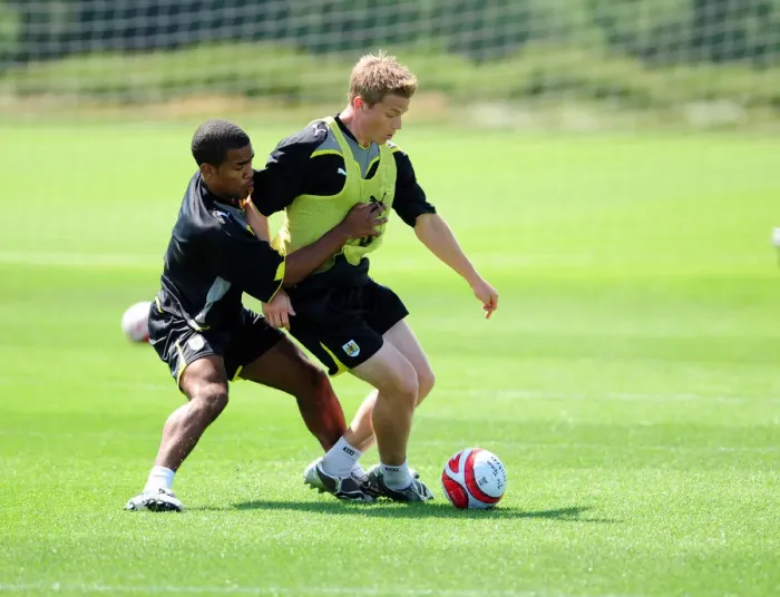 Framed Print : Bristol City First Team: 09-10 Pre-Season Training - Gearing Up for the New Campaign Framed Print : Bristol City First Team: 09-10 Pre-Season Training - Gearing Up for the New Campaign