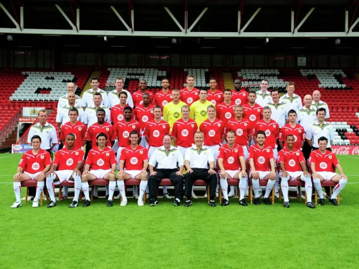 Framed Print : Bristol City First Team: 09-10 Season - Unified Team Photo Framed Print : Bristol City First Team: 09-10 Season - Unified Team Photo