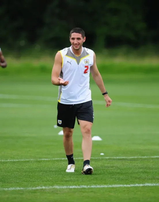 Framed Print : Bristol City First Team: Gearing Up for the 09-10 Season - Pre-Season Training Framed Print : Bristol City First Team: Gearing Up for the 09-10 Season - Pre-Season Training