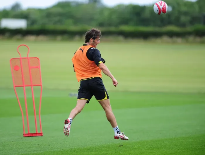 Framed Print : Bristol City First Team: Gearing Up for the 09-10 Season - Pre-Season Training Framed Print : Bristol City First Team: Gearing Up for the 09-10 Season - Pre-Season Training