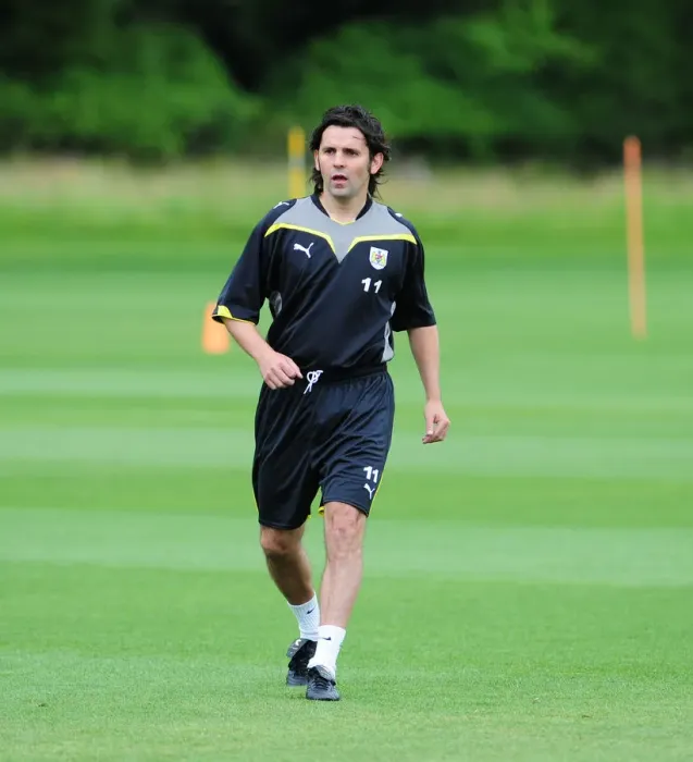 Framed Print : Bristol City First Team: Gearing Up for the 09-10 Season - Pre-Season Training