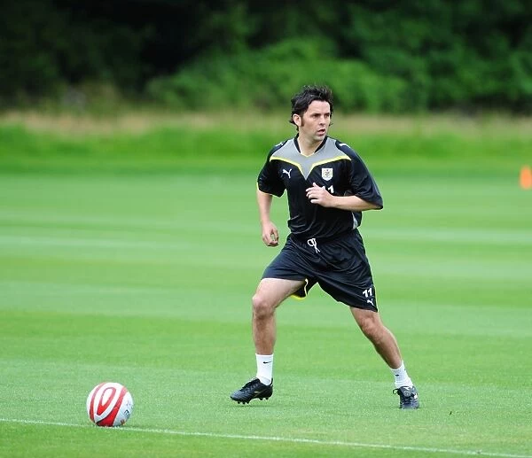 Bristol City First Team: Gearing Up for Action - Pre-Season Training 09-10