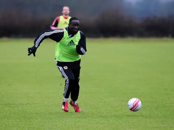 Framed Print : Bristol City First Team: Gearing Up for Season 10-11 - January 13, 2011 Training Session