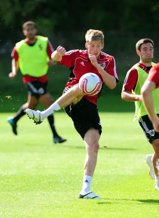 Framed Print : Bristol City First Team: Gearing Up for Season 10-11 - Training Session on September 9, 2010