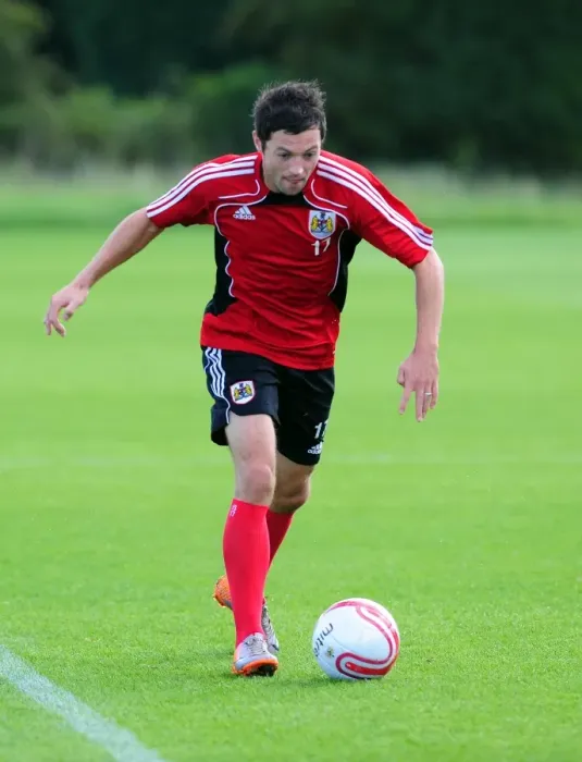 Framed Print : Bristol City First Team: Gearing Up for Season 10-11 - Training Session on September 9, 2010 Framed Print : Bristol City First Team: Gearing Up for Season 10-11 - Training Session on September 9, 2010