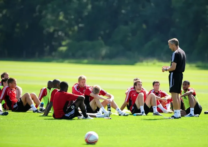 Framed Print : Bristol City First Team: Gearing Up for Season 10-11 - Training Sessions (September 2, 2010) Framed Print : Bristol City First Team: Gearing Up for Season 10-11 - Training Sessions (September 2, 2010)