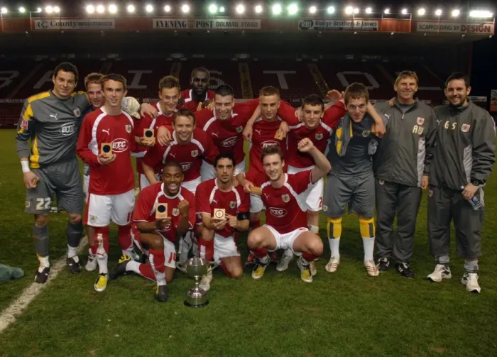 Framed Print : Bristol City First Team: Gloucestershire Cup Victory - Season 07-08 Framed Print : Bristol City First Team: Gloucestershire Cup Victory - Season 07-08