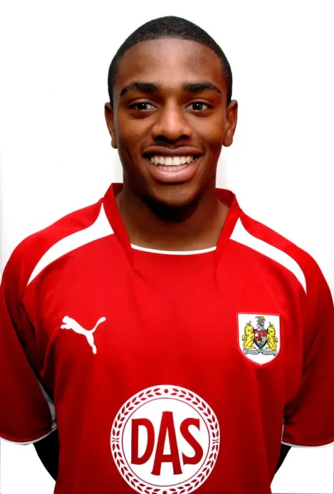 Framed Print : Bristol City First Team: Head Shots (08-09)