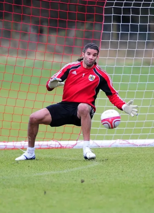 Framed Print : Bristol City First Team: Kicking Off Season 10-11 with Intense Training (January 13, 2011)