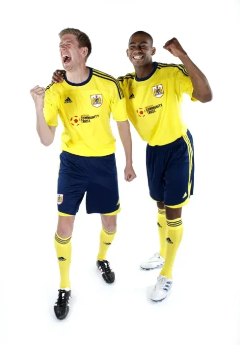 Framed Print : Bristol City First Team: New Kit Reveal 2011-2012 Framed Print : Bristol City First Team: New Kit Reveal 2011-2012