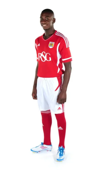 Framed Print : Bristol City First Team: New Kits Unveiled for Season 11-12 Framed Print : Bristol City First Team: New Kits Unveiled for Season 11-12