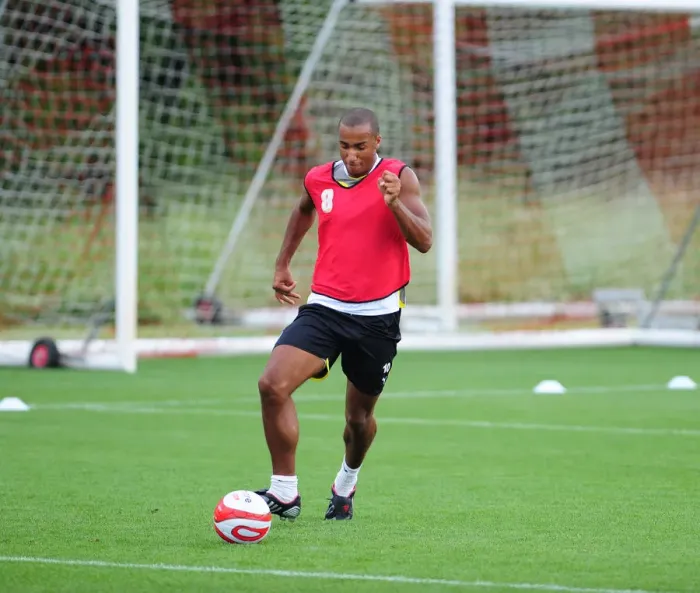 Framed Print : Bristol City First Team: Pre-Season Training 09-10 - Gearing Up for the New Season