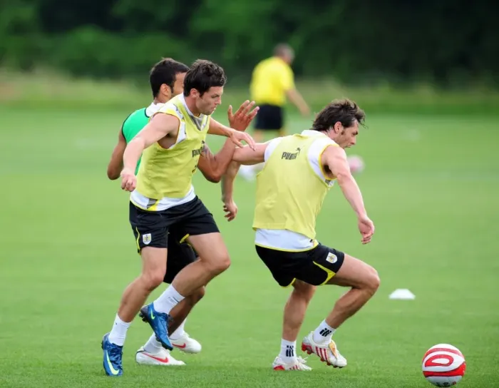 Framed Print : Bristol City First Team: Pre-Season Training 09-10 - Gearing Up for the New Season