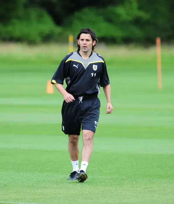 Framed Print : Bristol City First Team: Pre-Season Training 09-10 - Gearing Up for Season