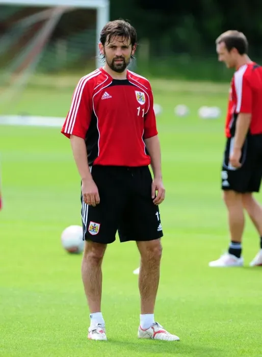 Framed Print : Bristol City First Team: Pre-Season Training 2010-2011 - Gearing Up for Season 10-11