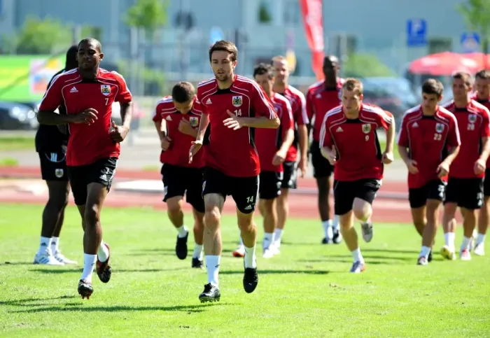 Framed Print : Bristol City First Team: Pre-Season Training in Sweden - Gearing Up for Glory (Season 10-11) Framed Print : Bristol City First Team: Pre-Season Training in Sweden - Gearing Up for Glory (Season 10-11)