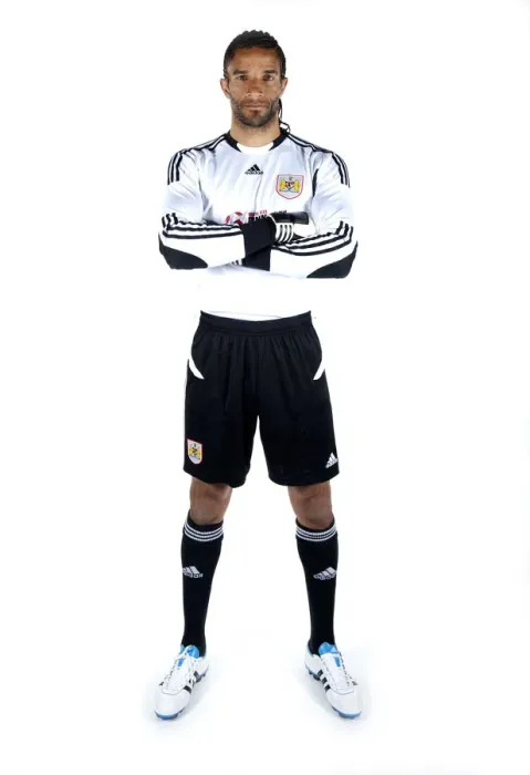 Framed Print : Bristol City First Team: Revealing the New Kits for Season 11-12