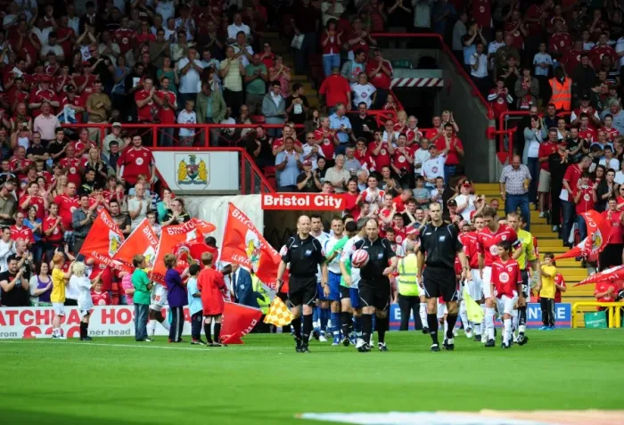 Framed Print : Bristol City First Team: Season 09-10: Bristol City v Crystal Palace