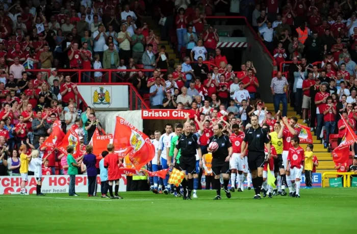 Framed Print : Bristol City First Team: Season 09-10: Bristol City v Crystal Palace