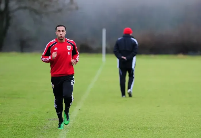 Framed Print : Bristol City First Team Training: January 13, 2011 - Season 10-11 Framed Print : Bristol City First Team Training: January 13, 2011 - Season 10-11