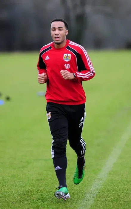 Framed Print : Bristol City First Team Training - January 13, 2011 (Season 10-11) Framed Print : Bristol City First Team Training - January 13, 2011 (Season 10-11)