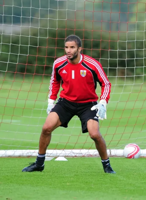Framed Print : Bristol City First Team: Training Session - September 9, 2010 (Season 10-11)