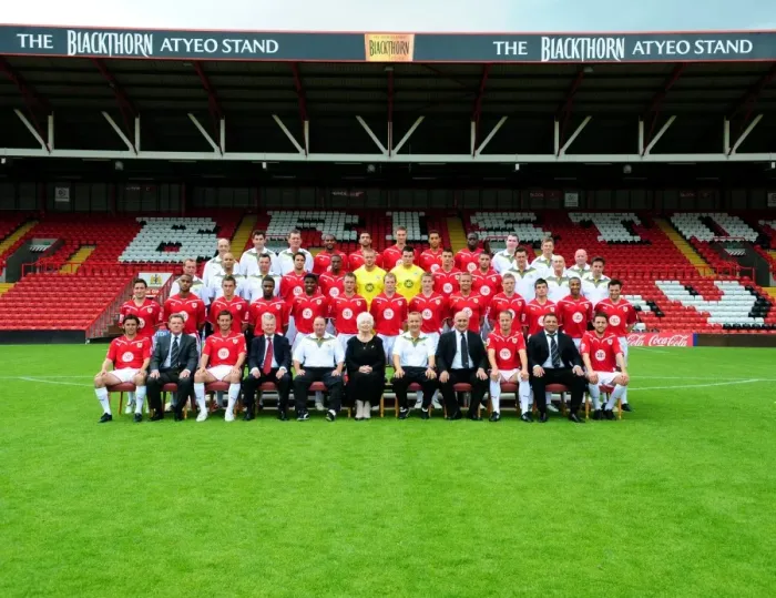 Framed Print : Bristol City First Team: United in Blue (09-10)