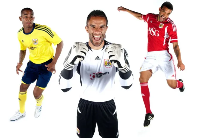 Framed Print : Bristol City First Team: Unveiling the New Kits for Season 11-12