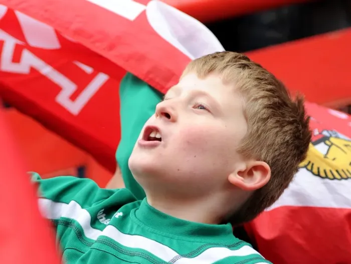 Framed Print : Bristol City Flag Bearer at Ashton Gate Stadium during Sky Bet League One Match against Gillingham (March 14, 2015)