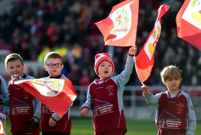 Framed Print : Bristol City Flag Bearers at Ashton Gate - Sky Bet Championship Match Against Cardiff City (January 14, 2017)
