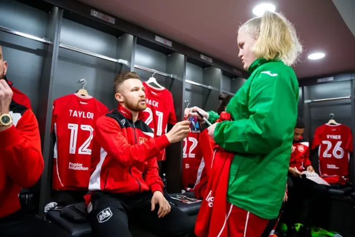 Framed Print : Bristol City Football Club: Mascots and Players Unite in the Dressing Room - Sky Bet Championship Match vs Rotherham United Framed Print : Bristol City Football Club: Mascots and Players Unite in the Dressing Room - Sky Bet Championship Match vs Rotherham United
